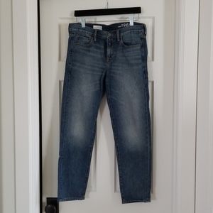 GAP Sexy boyfriend crop jeans. Excellent condition